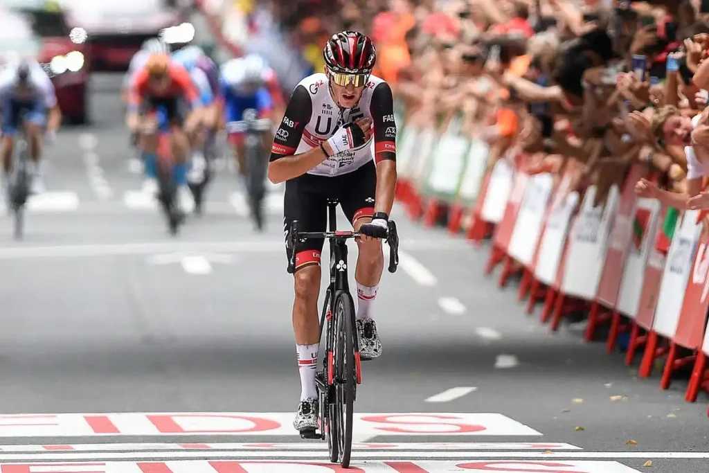 Marc Soler Brilla en la Vuelta a España con una Victoria Sorprendente