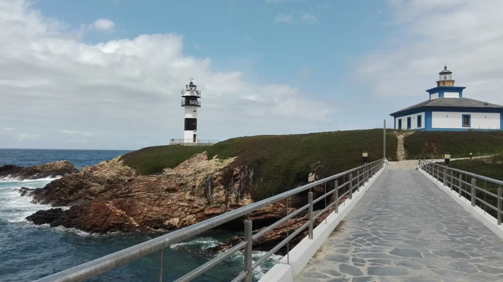 A Illa Pancha Galicia: isla con dos faros y alojamiento exclusivo para 8 personas
