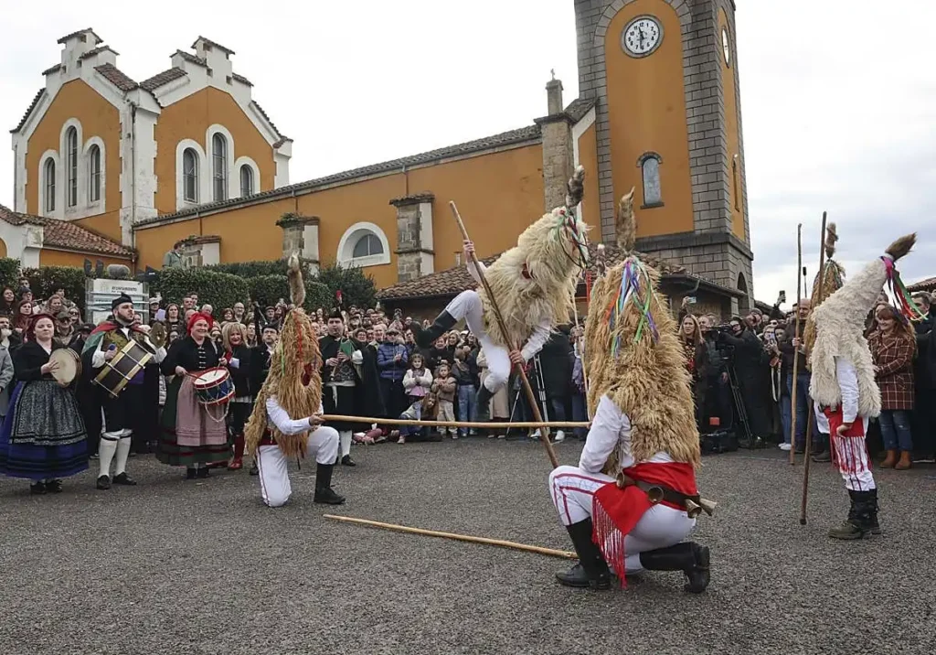 Celebraciones Tradicionales en Asturias: Guilandeiros y Sidros