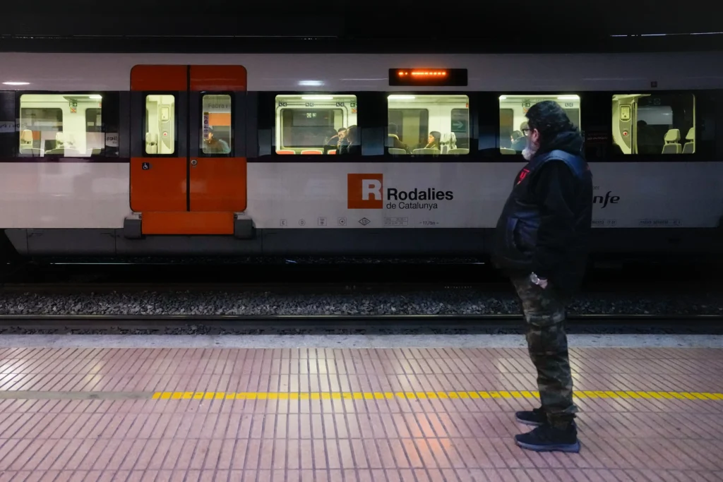 Crisis Ferroviaria en España: Destituciones y Responsabilidades en el Caos de Rodalies