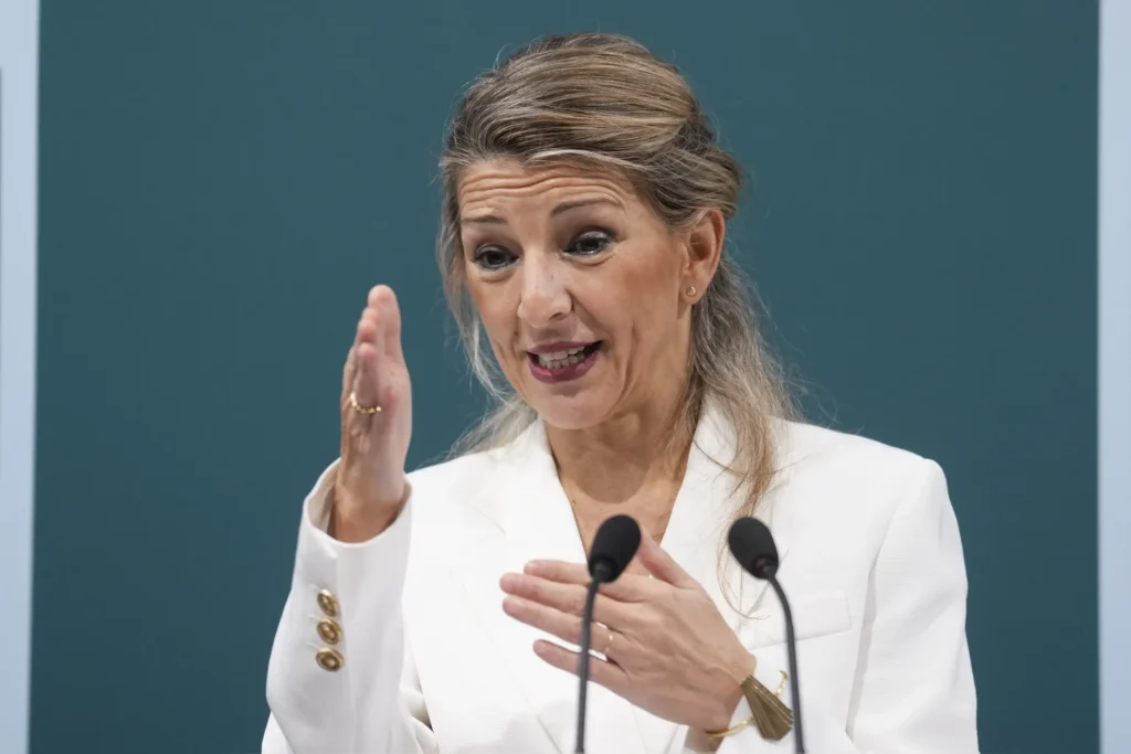 Crisis Política en España: Acusaciones de Acoso y Respuestas de los Líderes