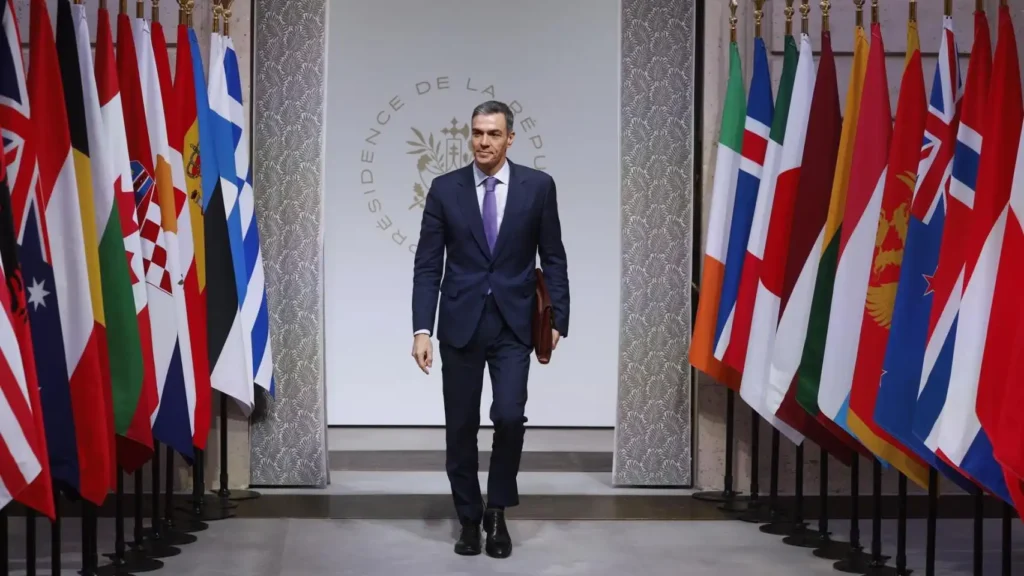 Crisis Política en España: La Soledad de Pedro Sánchez en el Escenario Internacional