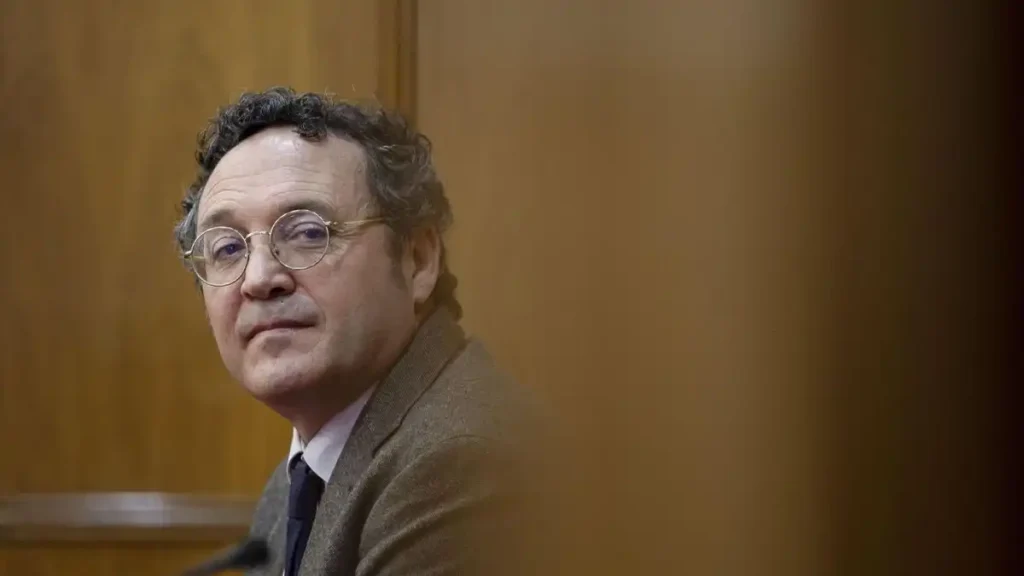 Crisis en la Fiscalía Española: Renuncia del Fiscal General y el Proceso de Sucesión