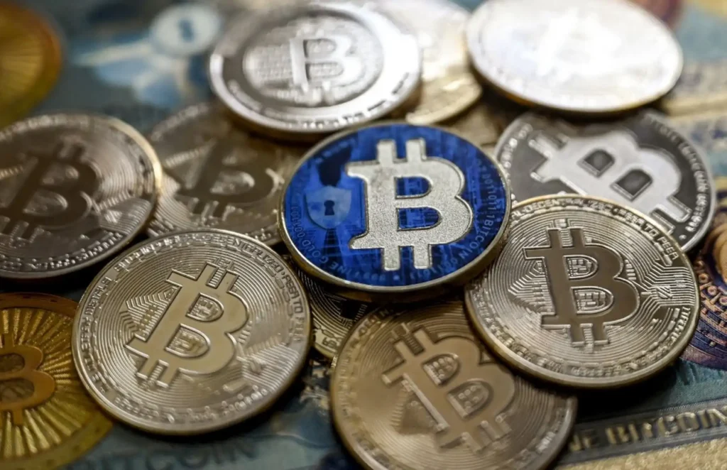 El Ascenso y Desafíos de las Criptomonedas en el Mercado Global
