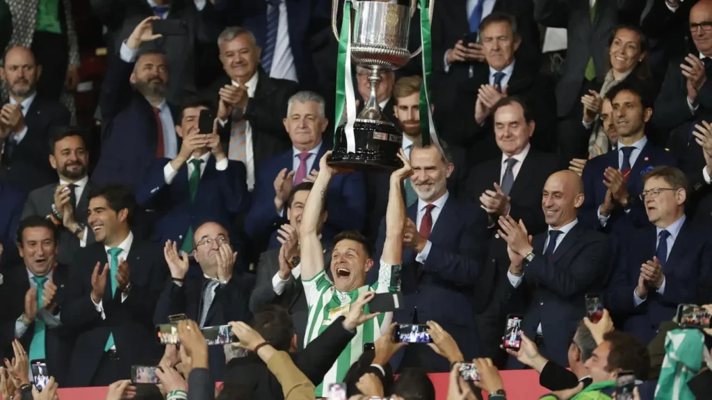 El Betis Avanza en la Copa del Rey: Un Camino Hacia la Gloria