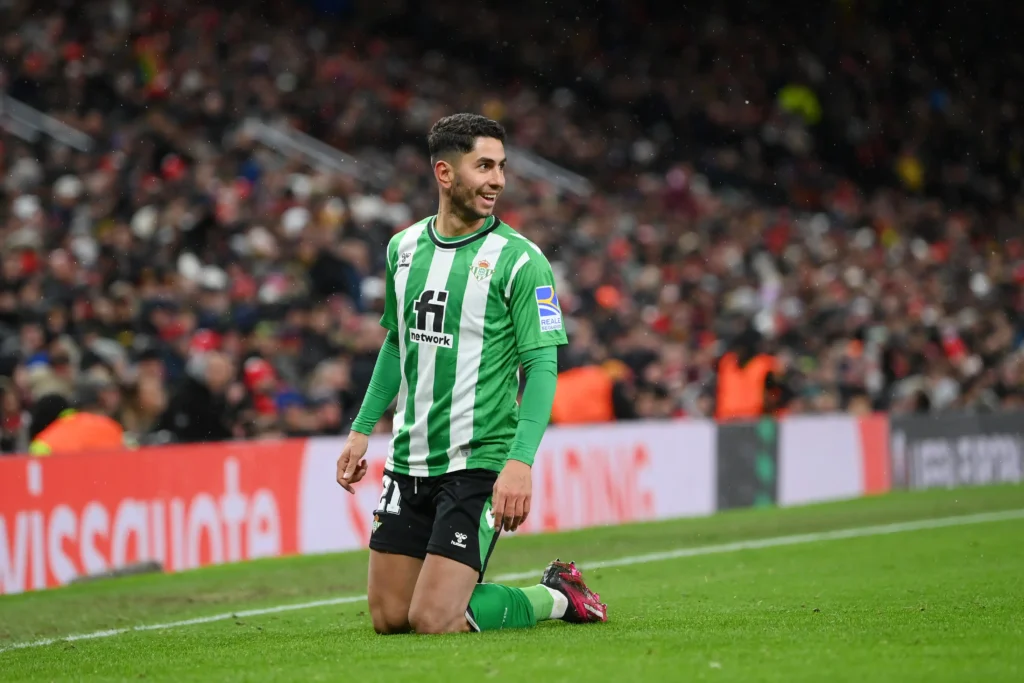 El Betis se Prepara para un Desafío Crucial ante el Villarreal