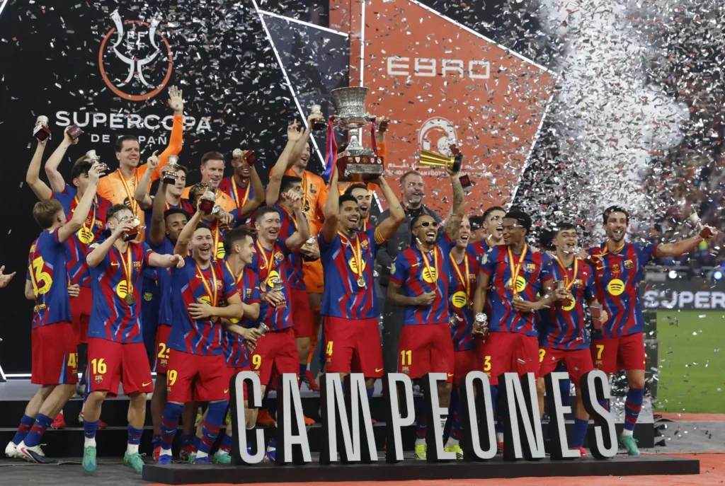 El Clásico de la Supercopa: Raphinha Brilla en la Victoria del Barcelona