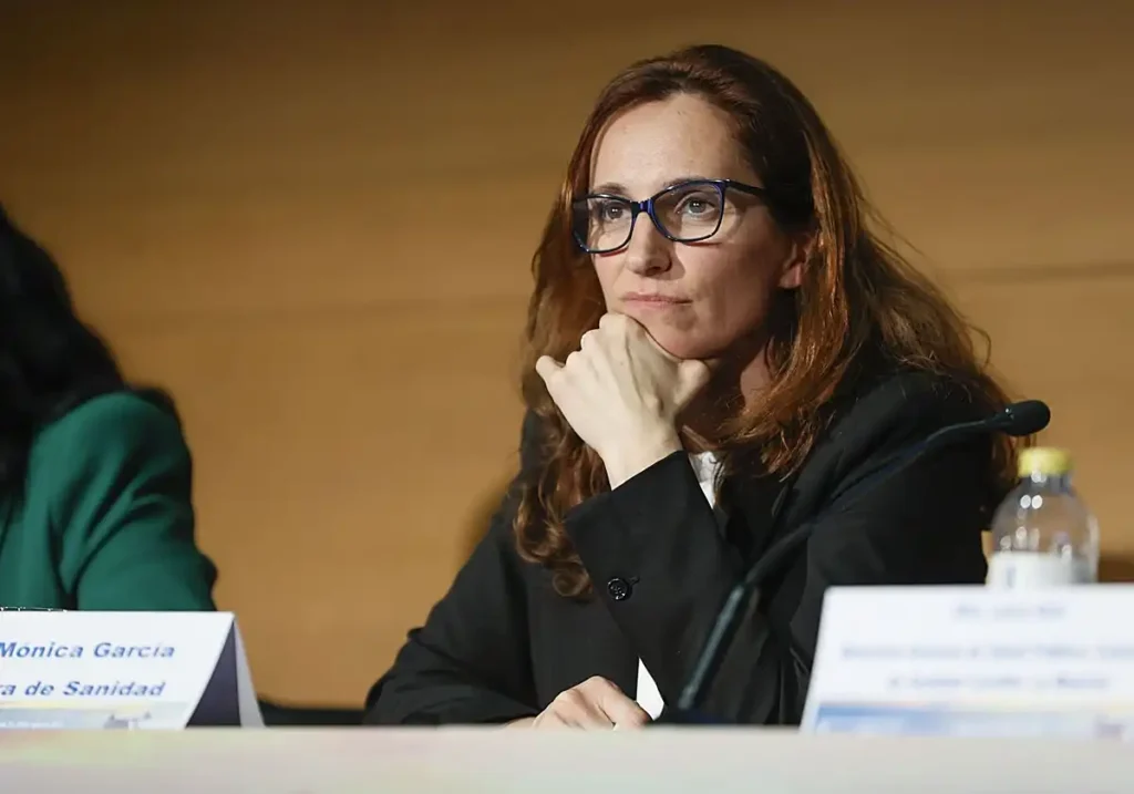 El Gobierno Impulsa una Nueva Ley para Restringir la Gestión Privada en Hospitales Públicos