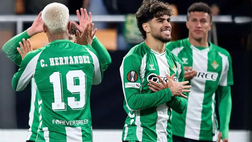El Real Betis se Prepara para un Desafío Crucial en Atenas