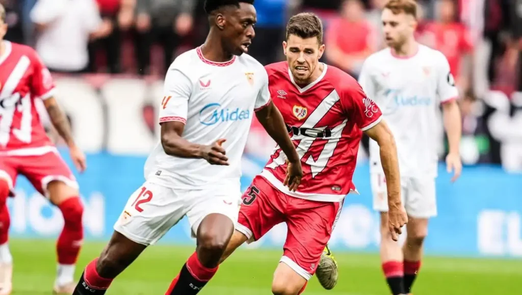 El Sevilla FC en la Encrucijada: Desafíos y Oportunidades en la Temporada Actual