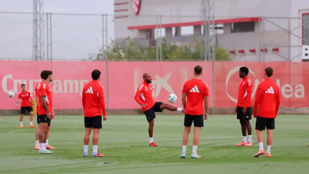 El Sevilla FC y su camino hacia la Copa del Mundo: Un análisis de los jugadores y su rendimiento