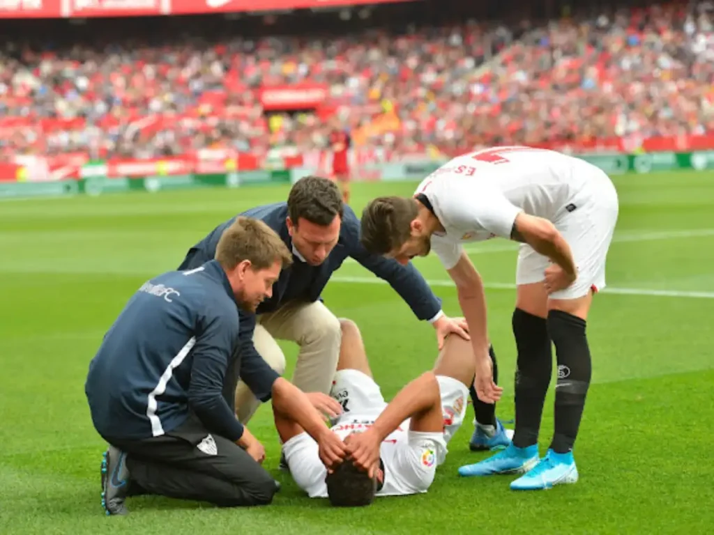 El Sevilla FC y sus Desafíos: Lesiones y Estrategias en la Temporada Actual