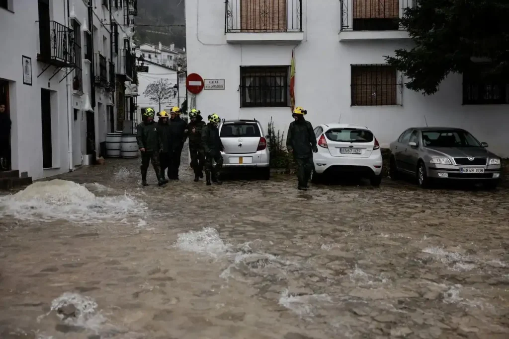 Grazalema tras la evacuación: recuperación, riesgos geológicos y turismo seguro