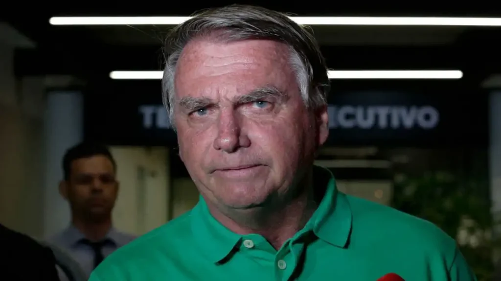 La Controversia de Jair Bolsonaro: Alucinaciones y Intentos de Fuga
