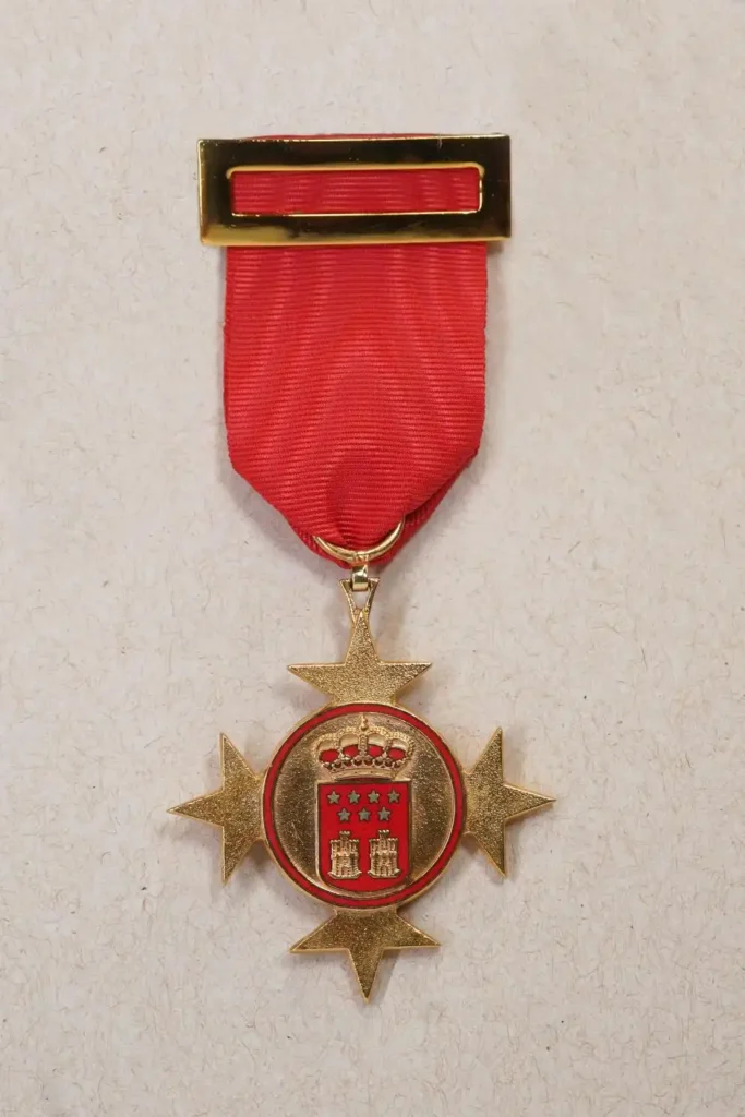 La Medalla Internacional de Madrid: Un Reconocimiento Controversial