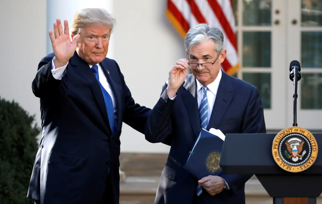 La Tensión entre la Reserva Federal y la Administración Trump: Un Análisis Profundo