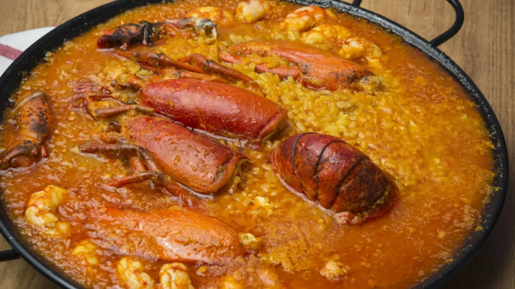 Rinlo Galicia: Mejor arroz caldoso con bogavante y qué ver en este pueblo marinero de Ribadeo
