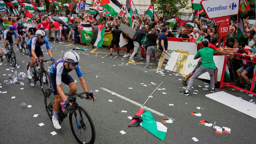 Tensiones en la Vuelta a España: Protestas y Competencia en el Ciclo Deportivo