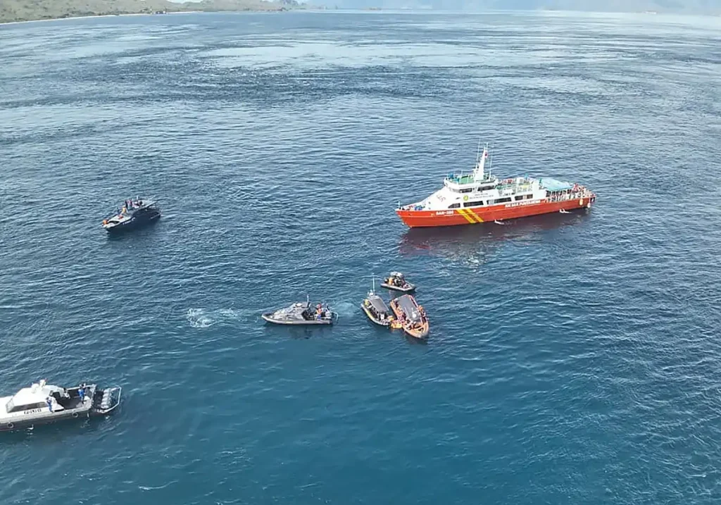 Tragedia en el Mar de Komodo: La búsqueda de los desaparecidos continúa