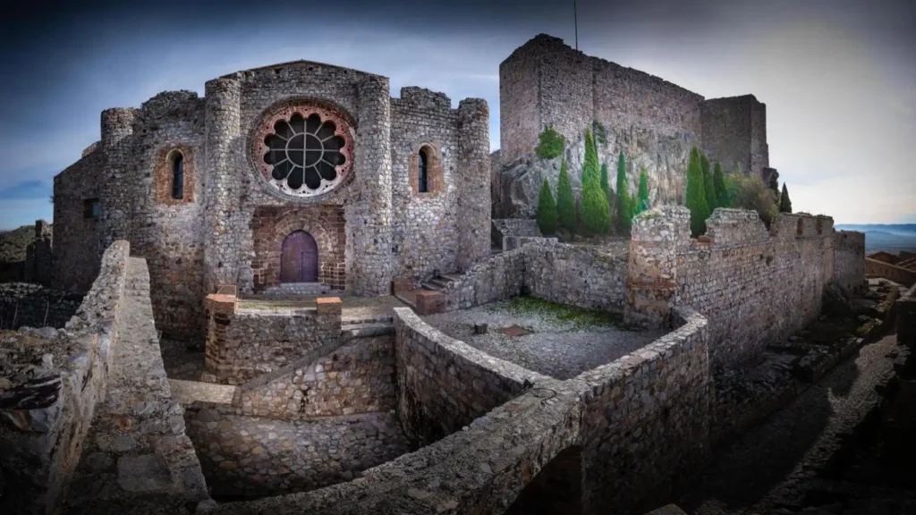 Castillo-Convento de Calatrava la Nueva: Historia, acceso y valor patrimonial en 2026