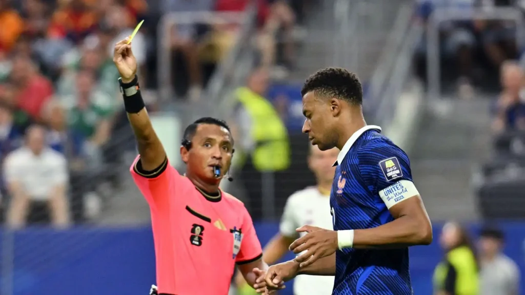 España 2-0 Francia: cómo el bloqueo táctico de Luis de la Fuente humilló al mejor ataque del Mundial 2026
