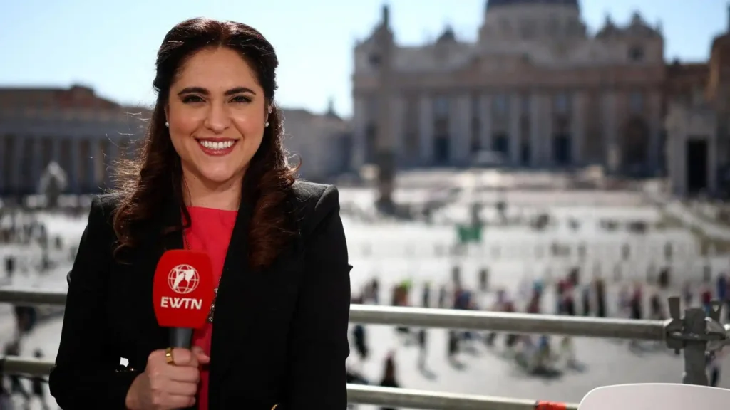 Montserrat Alvarado primera mujer laica al frente del Dicasterio de Comunicación del Vaticano