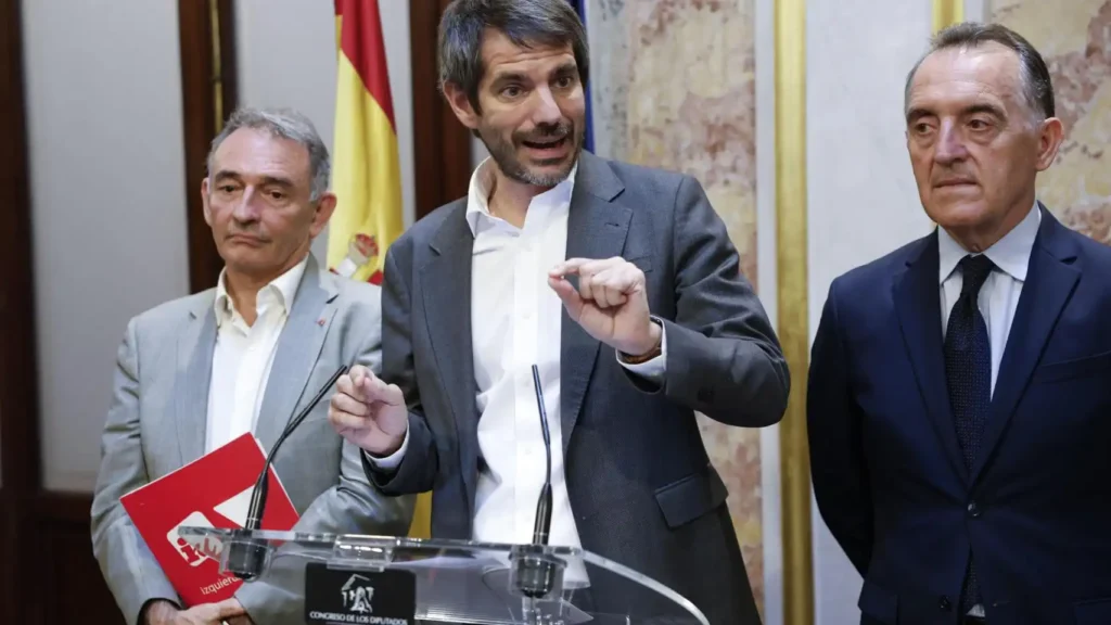 Reforma del Código Penal 2026: PSOE y Sumar eliminan injurias a la Corona y ofensas religiosas