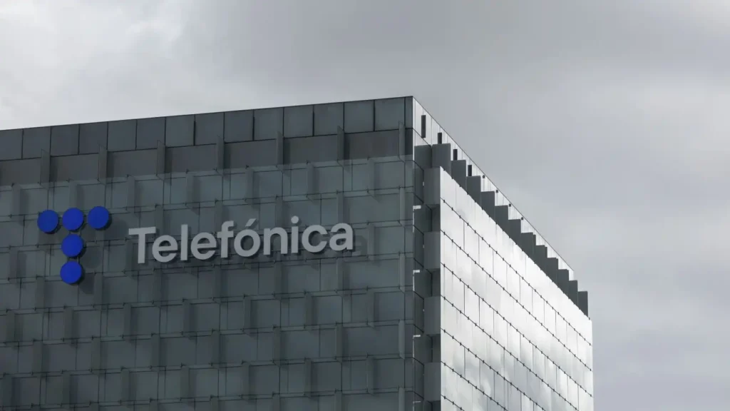 Resiliencia energética de redes: Telefónica y Cellnex blindan 3.800 emplazamientos ante cortes eléctricos
