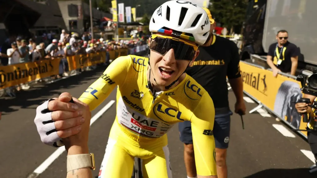 Tadej Pogacar entra al Olimpo del ciclismo: quinta victoria en el Tour de Francia y tercera consecutiva